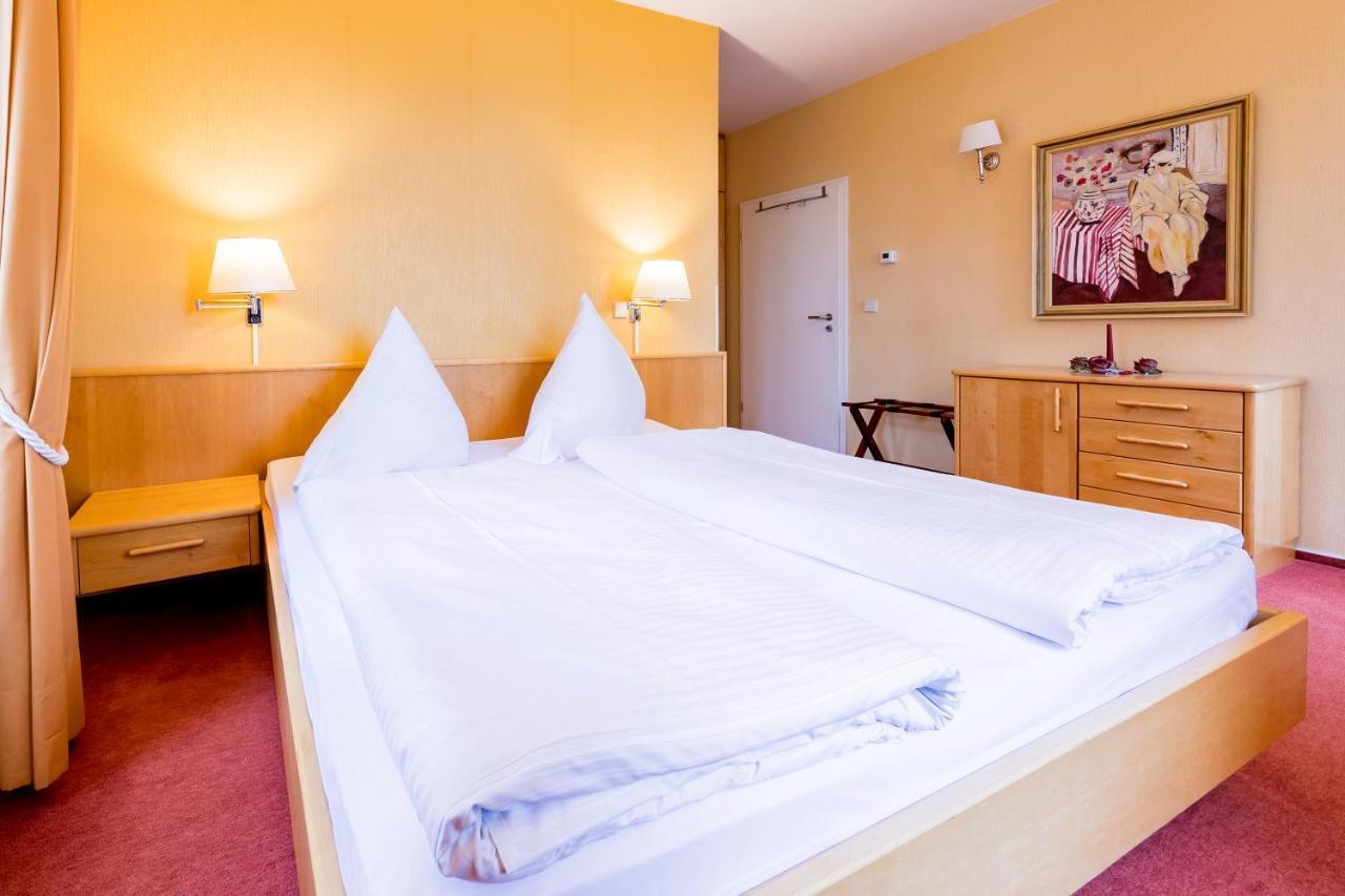 Schlosshotel Eyba Bad Blankenburg Bagian luar foto