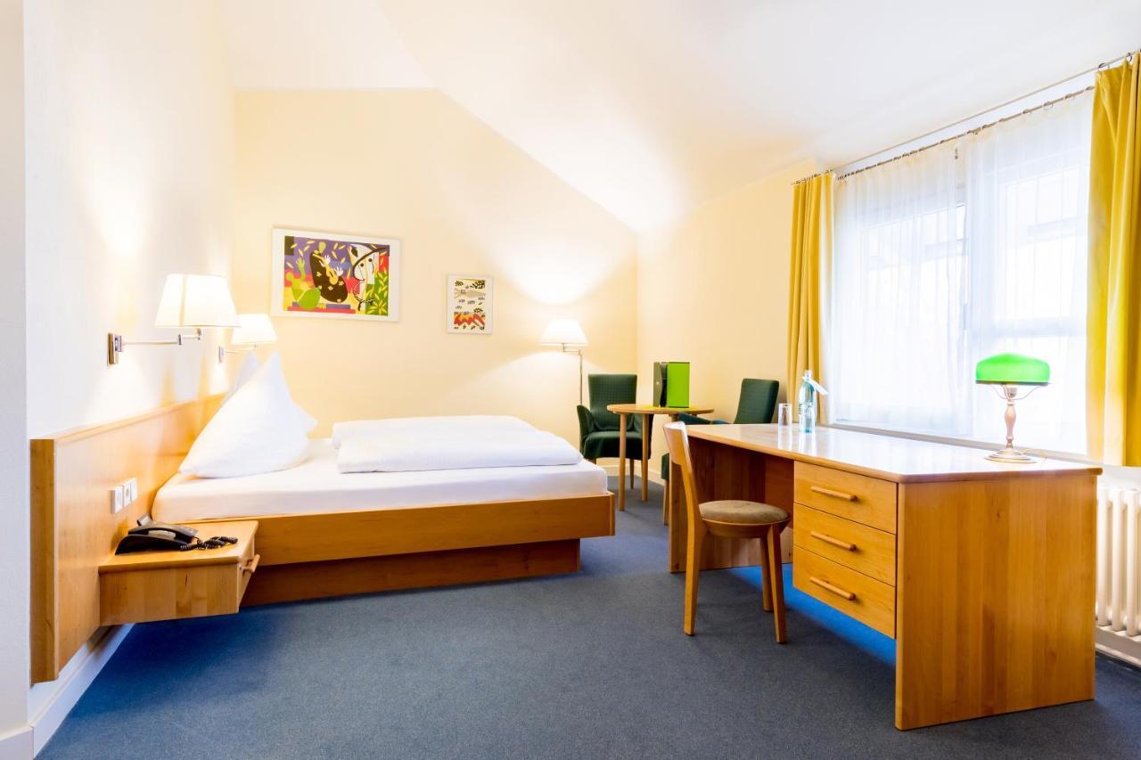 Schlosshotel Eyba Bad Blankenburg Bagian luar foto